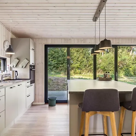 Uma - 1-5km From The Sea By Interhome *