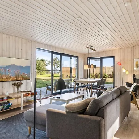 Uma - 1-5km From The Sea By Interhome