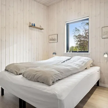 Uma - 1-5km From The Sea By Interhome